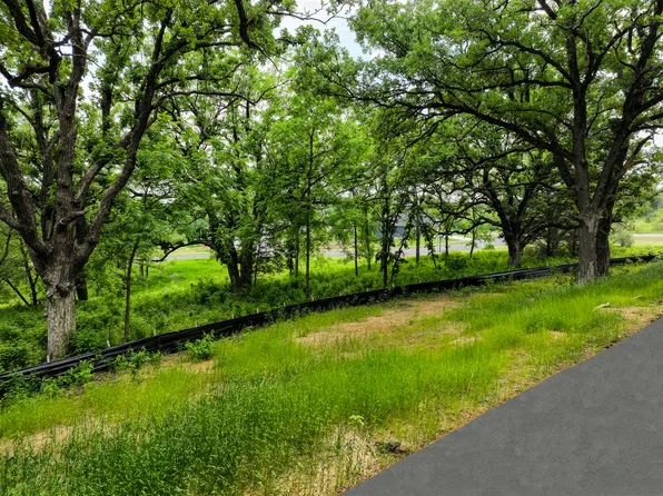 1730 River Shore Dr, Hastings, MN 55033