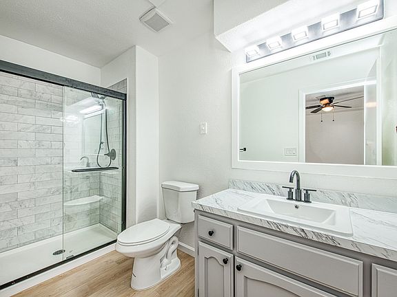 Fully Remodeled Bathroom
