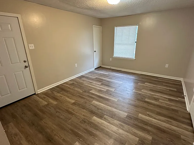 3995 Morningside Dr #3 — Photo 4