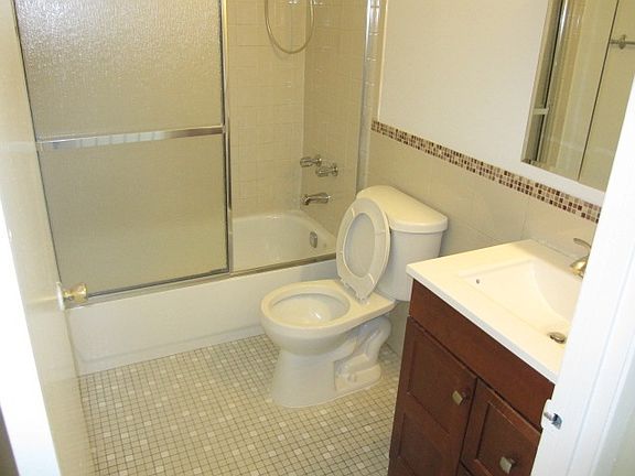 4th image of 1307 34th Ave #2