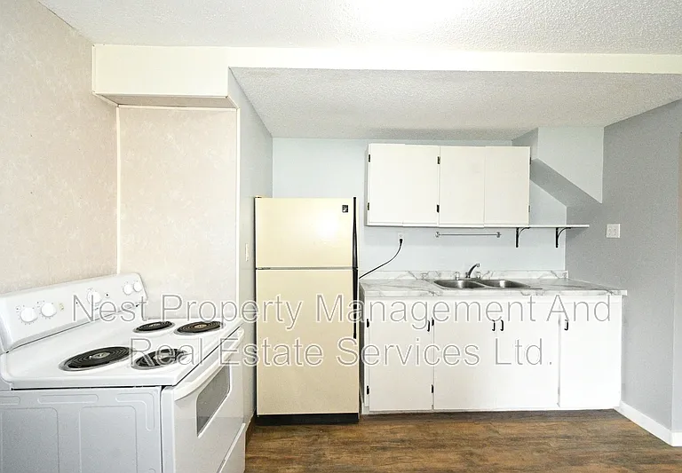 1426 Nation Cres #B — Photo 5