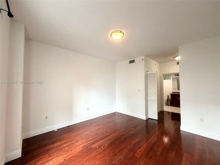 7290 SW 90th St #303 — Photo 9