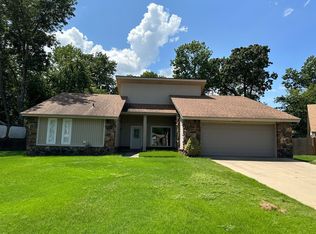 3318 Erin Oaks Ct, Fort Smith, AR 72908
