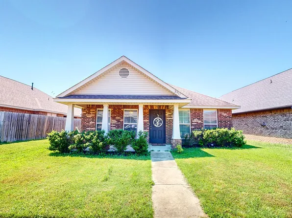 2911 N Hartland Dr, Southaven, MS 38672