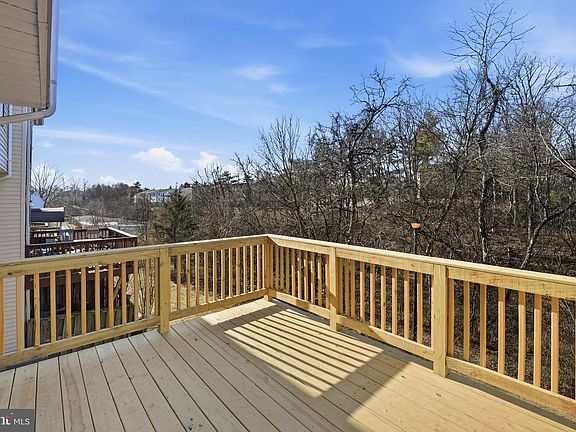 2nd image of 8359 Georgian Ct