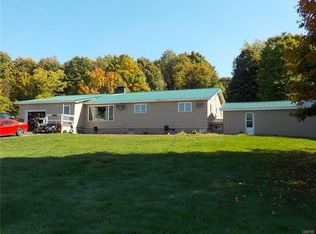 76 Snyder Rd, Lacona, NY 13083
