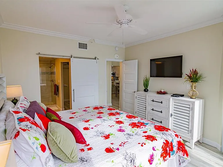 7974 Sailboat Key Blvd S #402 — Photo 15