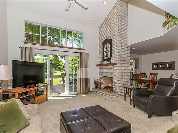 5th image of 1538 Poplar Creek Dr #L10