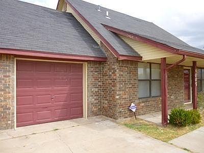 3rd image of 4005 SW Rolling Hills Dr