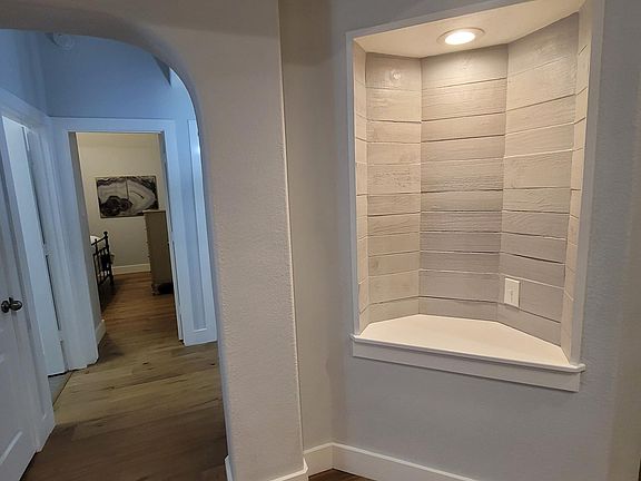 Hall to laundry room, and bed 2 and 3 from kitchen with full bath