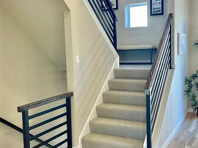 6144 Steele Creek Way — Photo 5
