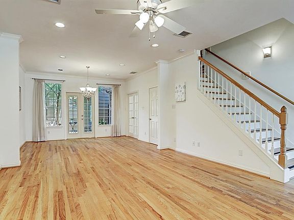 5th image of 3506 Bradford St