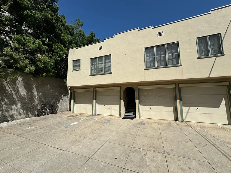 697-701 Mira Monte Pl — Photo 8
