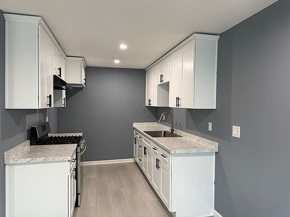 5th image of 6722 Whitsett Ave #4