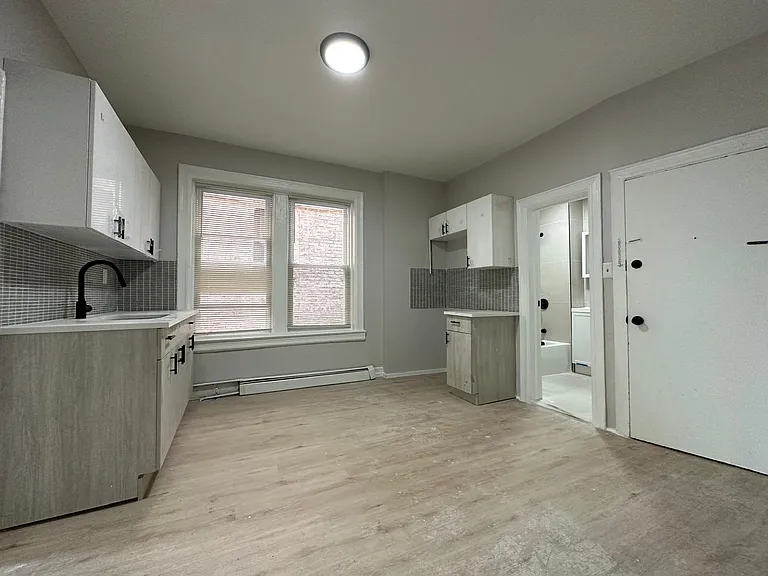 1533 John F Kennedy Blvd #2E — Photo 2
