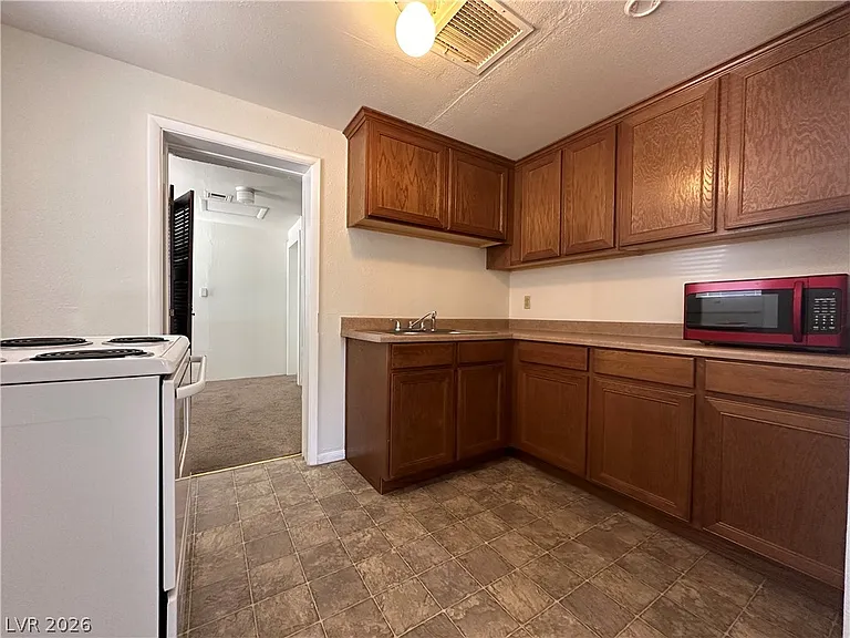 14 Valley View Ln — Photo 6