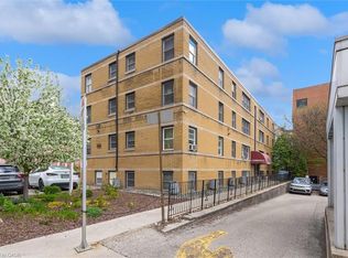 Castle Apartments, Hamilton, ON L8P 1Y5