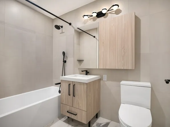 75 Dupont Street image 6 of 31