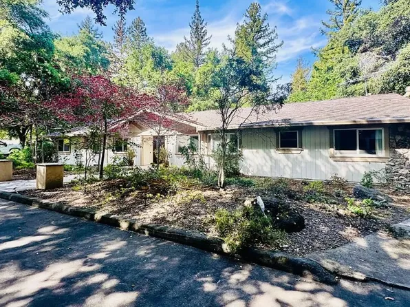 19952 Moran Ln, Saratoga, CA 95070