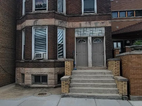 3242 S Princeton Ave #2R, Chicago, IL 60616