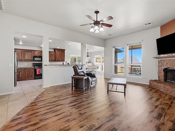 5th image of 5104 W 5th Ave