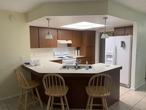 2nd image of 9334 SE 109th Ln