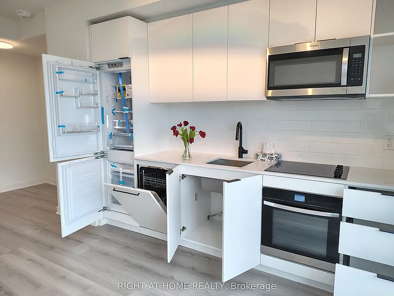 1185 Dupont St #2411 — Photo 6