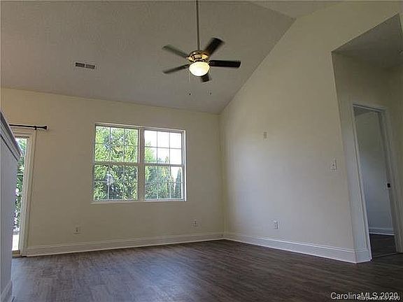 3rd image of 2026 Arlington Ave