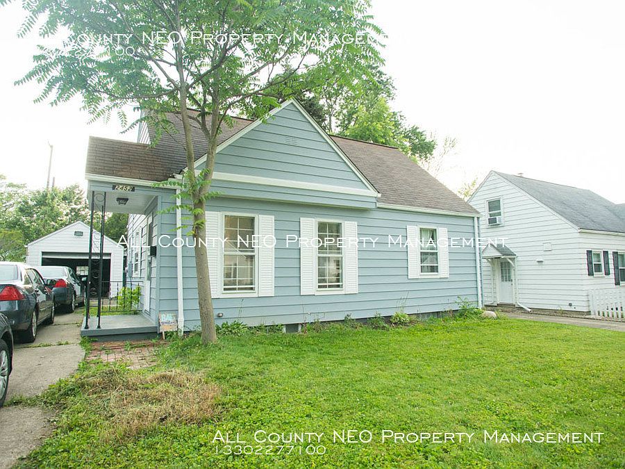 1st image of 2452 23rd St