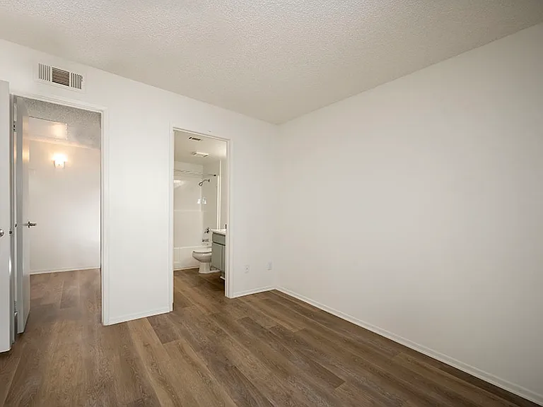 Hazelridge — Photo 10