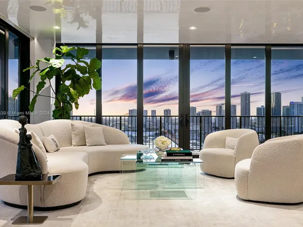 1000 Venetian Way #Penthouse 2202, Miami Beach, FL 33139