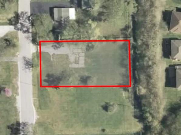 18627 Baker Ave, Country Club Hills, IL 60478