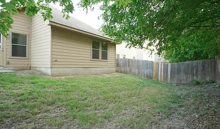 5519 Degan Way — Photo 7