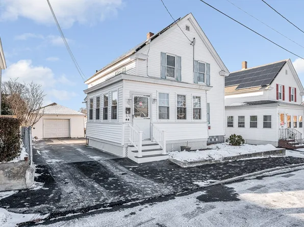 44 Phoebe Ave, Lowell, MA 01854