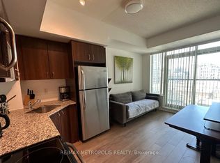55 E Liberty St #813, Toronto, ON M6K 3P9