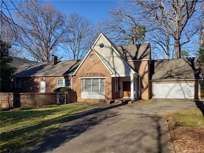 2044 Sharon Ln, Charlotte, NC, 28211