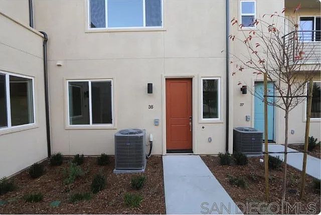 1st image of 5340 Seacliff Pl #36