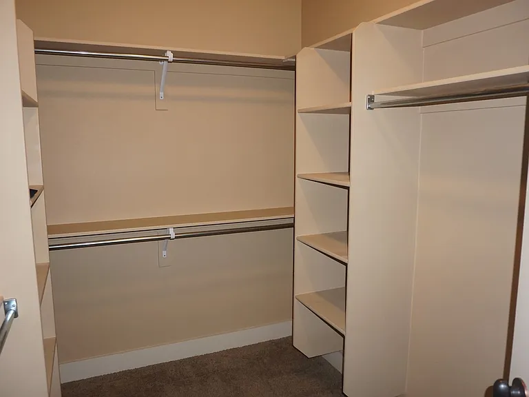 222 E Belle Glenn Cir — Photo 10