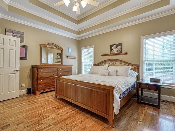 3rd image of 904 Ansley Ct