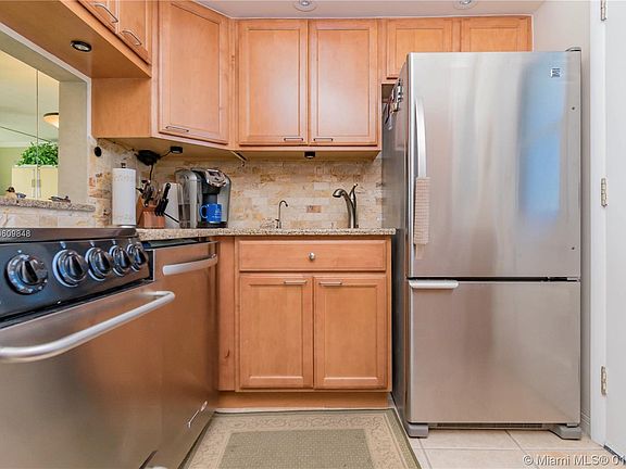 3rd image of 3010 Marcos Dr APT R204