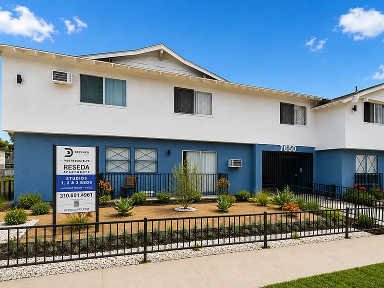 Reseda Apartments | 7650 Reseda Blvd — Photo 6