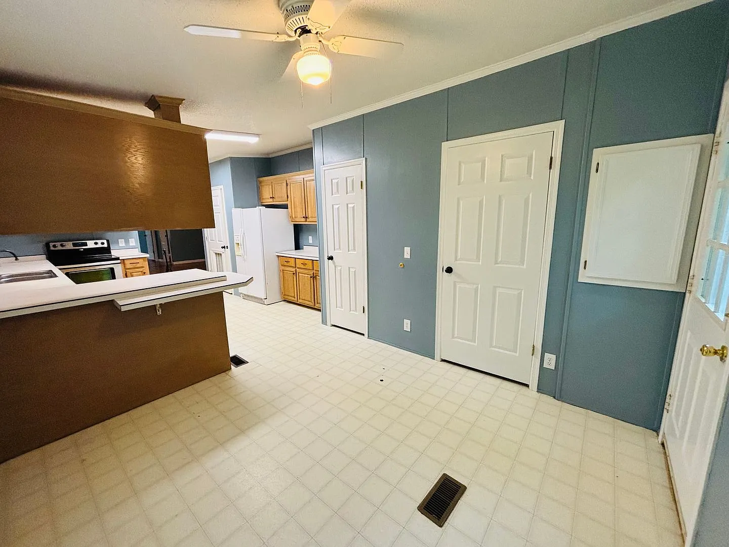 3 Bedroom 2 Bath House — Photo 3