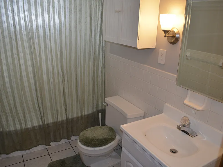 147 Edgewood Ave — Photo 4