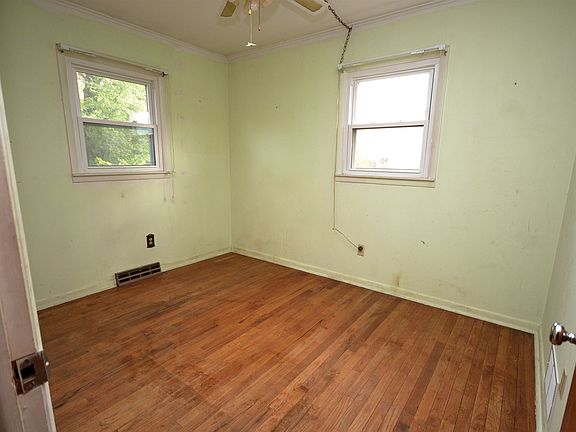 5th image of 3 Ames Pl
