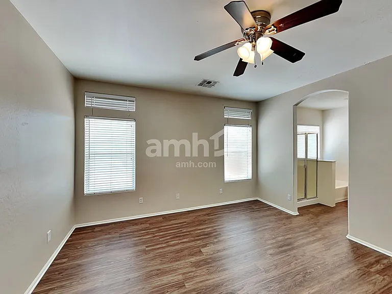 1509 S 123rd Dr — Photo 9