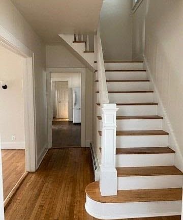 4th image of 174 W Hoffman Ave