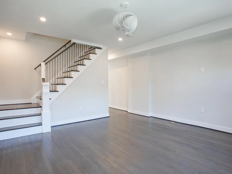 1214 Oronoco St — Photo 13