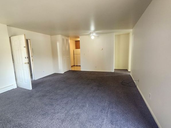 444 Gramercy Dr #420-03