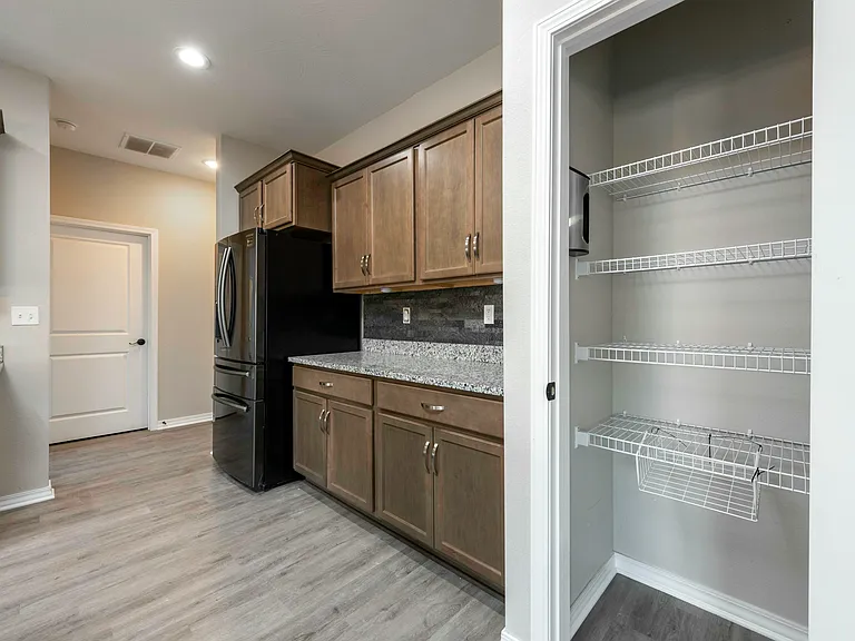 391 Highpoints Rdg — Photo 6