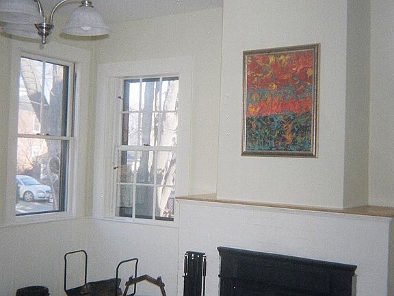 Kitchen/dining room fire place